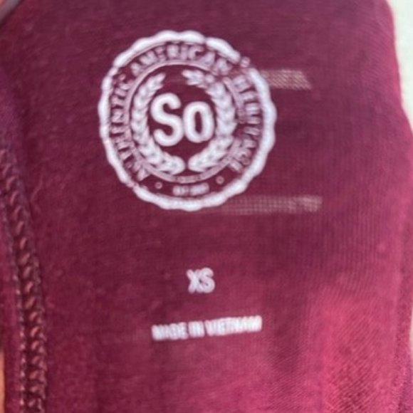 SO Flowy Top With Cute Strappy Neckline Maroon Size XS - Picture 4 of 4